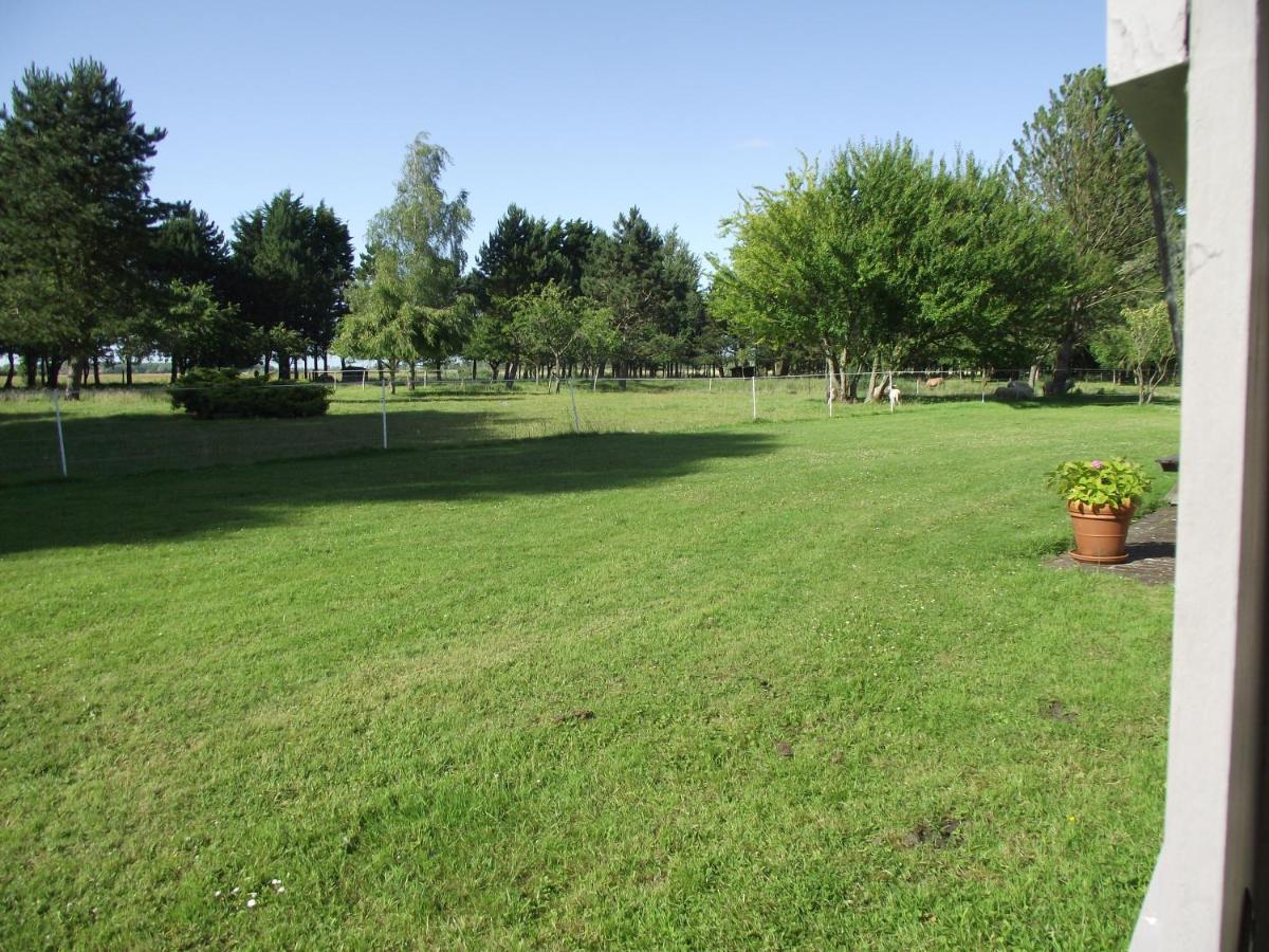 Les Portes Des Froises Saint-Quentin-en-Tourmont Exterior foto